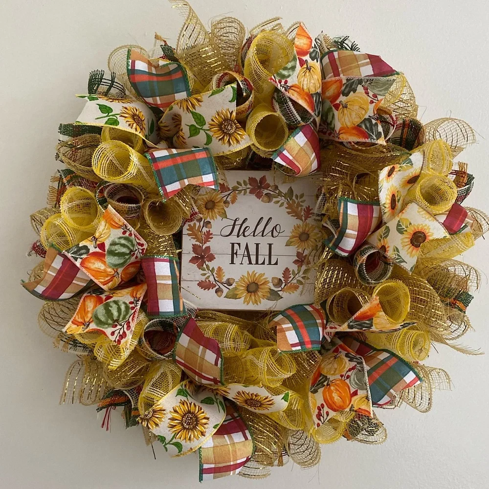 Fall Wreath Hello Fall Hand Crafted - Picture 1 of 5
